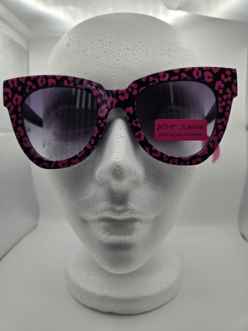 Betsey Johnson Black and Pink Leopard Cat-Eye Sunglasses Party Trendy 90s Bold